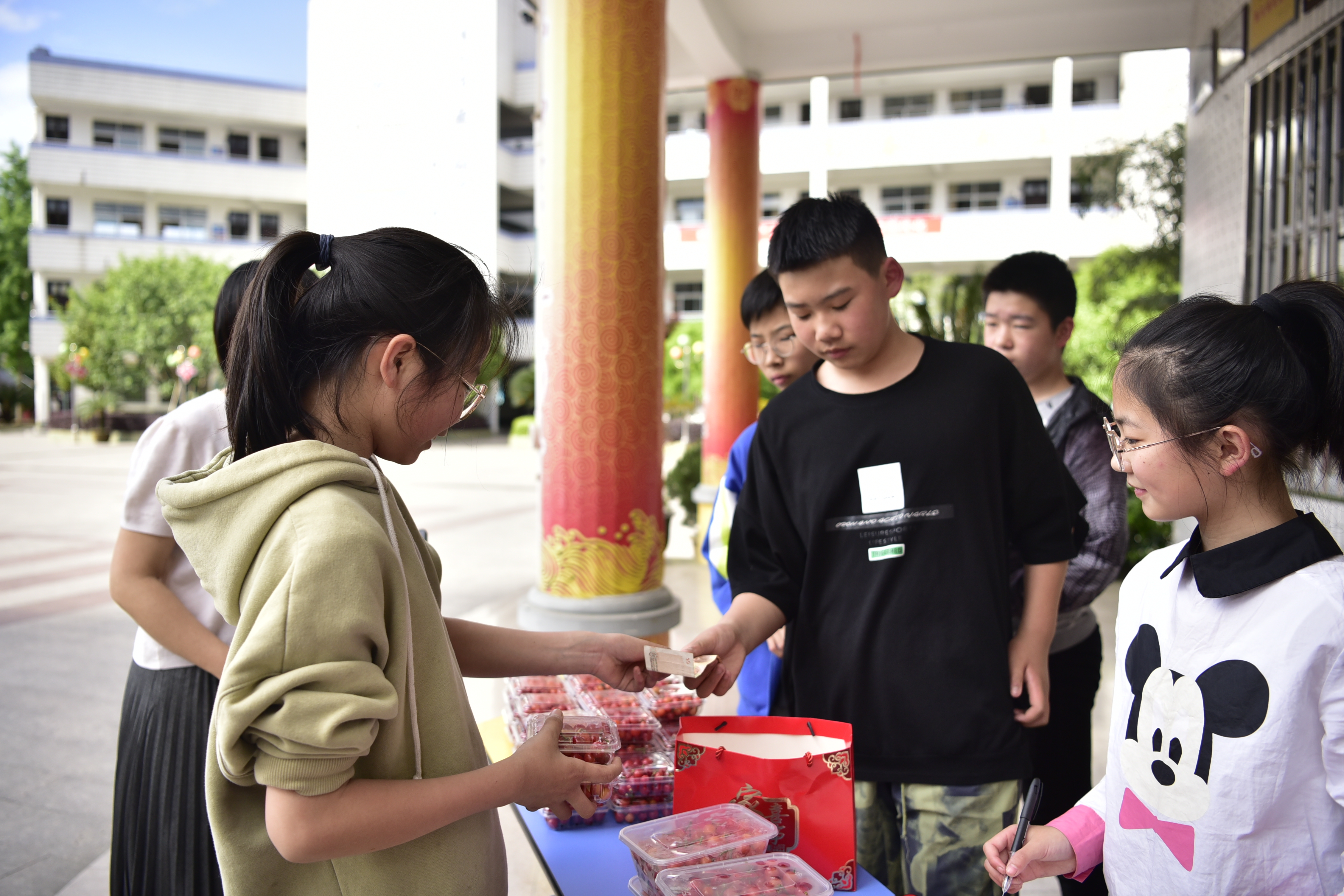 巍山第一小学教育集团巍山校区:岗位体验让劳动实践活起来-东阳新闻网